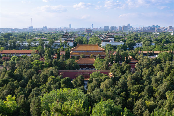 多家公司通知帶薪放假看閱兵，績效管理有何啟示？